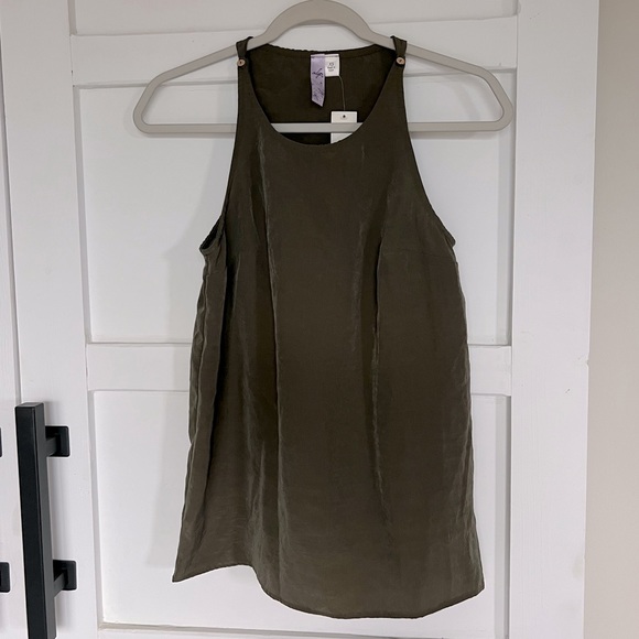 Francesca’s tank top - Picture 1 of 4